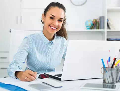 Découvre le métier d'Assistant de Direction après un BTS SP3S !