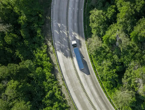 Le dernier kilomètre durable : réduire coûts et empreinte carbone dans la livraison urbaine