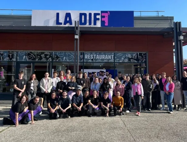 des-étudiants-se-mobilisent-pour-soutenir-un-restaurant-inclusif